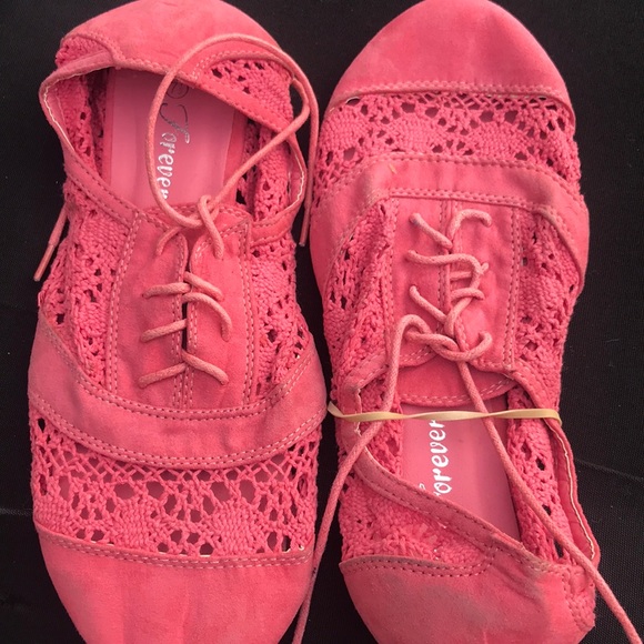 Shoes - Picture 7 of 7